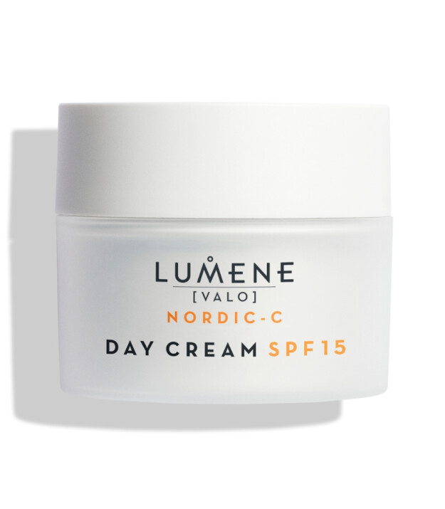 Lumene Day Cream Vitamin C Aydınlatıcı & Leke Karşıtı Gündüz Bakım Kremi SPF15 (50 ml)