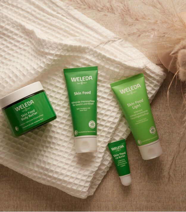 Weleda Skin Food Organik Besleyici Dudak Balmı